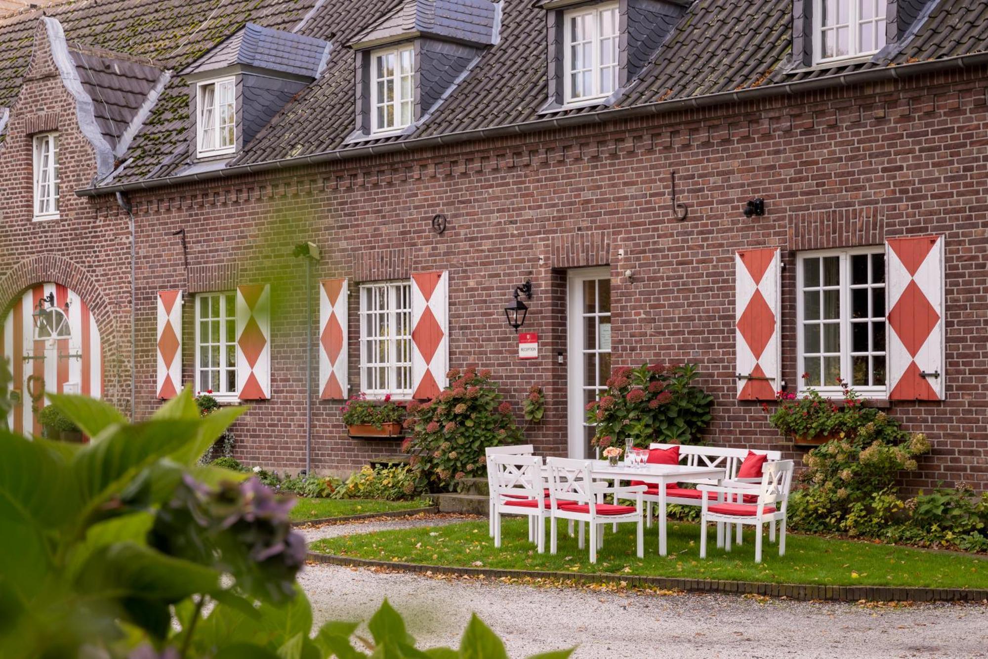 Schloss Hertefeld & Hertefeldhof Weeze Exterior photo
